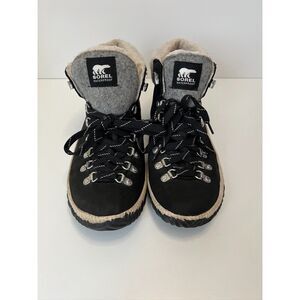 Sorel Out 'N About Plus Conquest waterproof boots. Size 9.5 (W)